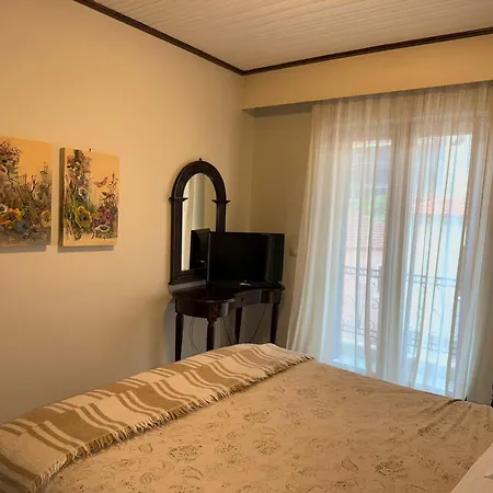 Marianna's 3* Karpenísion