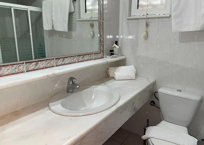 Apart Otel Marianna's Karpenísion